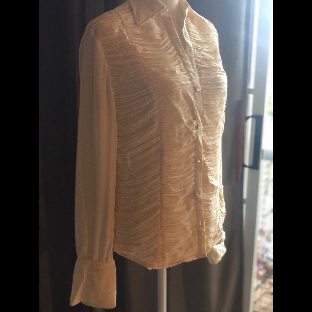 Talbots pure silk button down shirt in sized 8